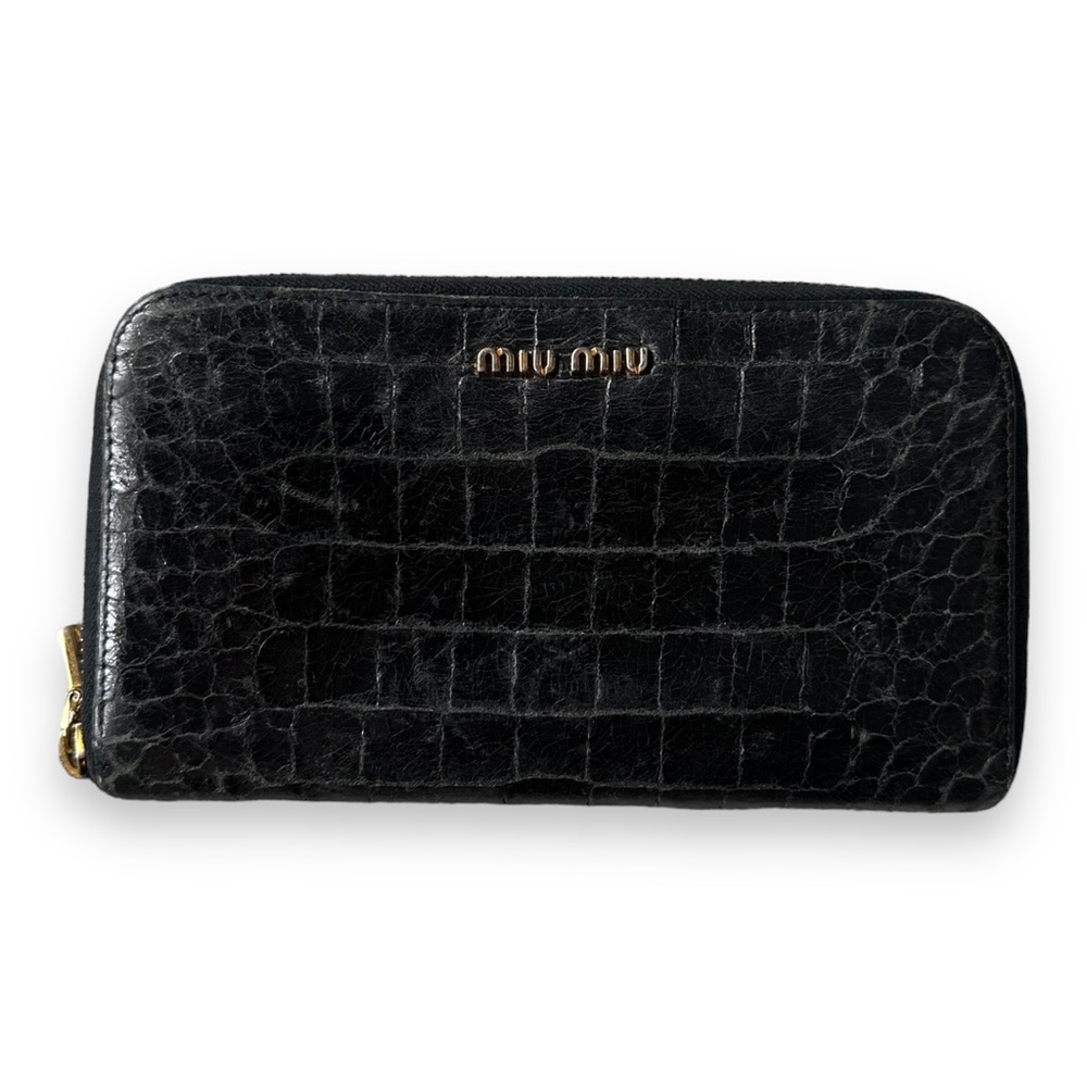 Miu Miu long black wallet w/ COA